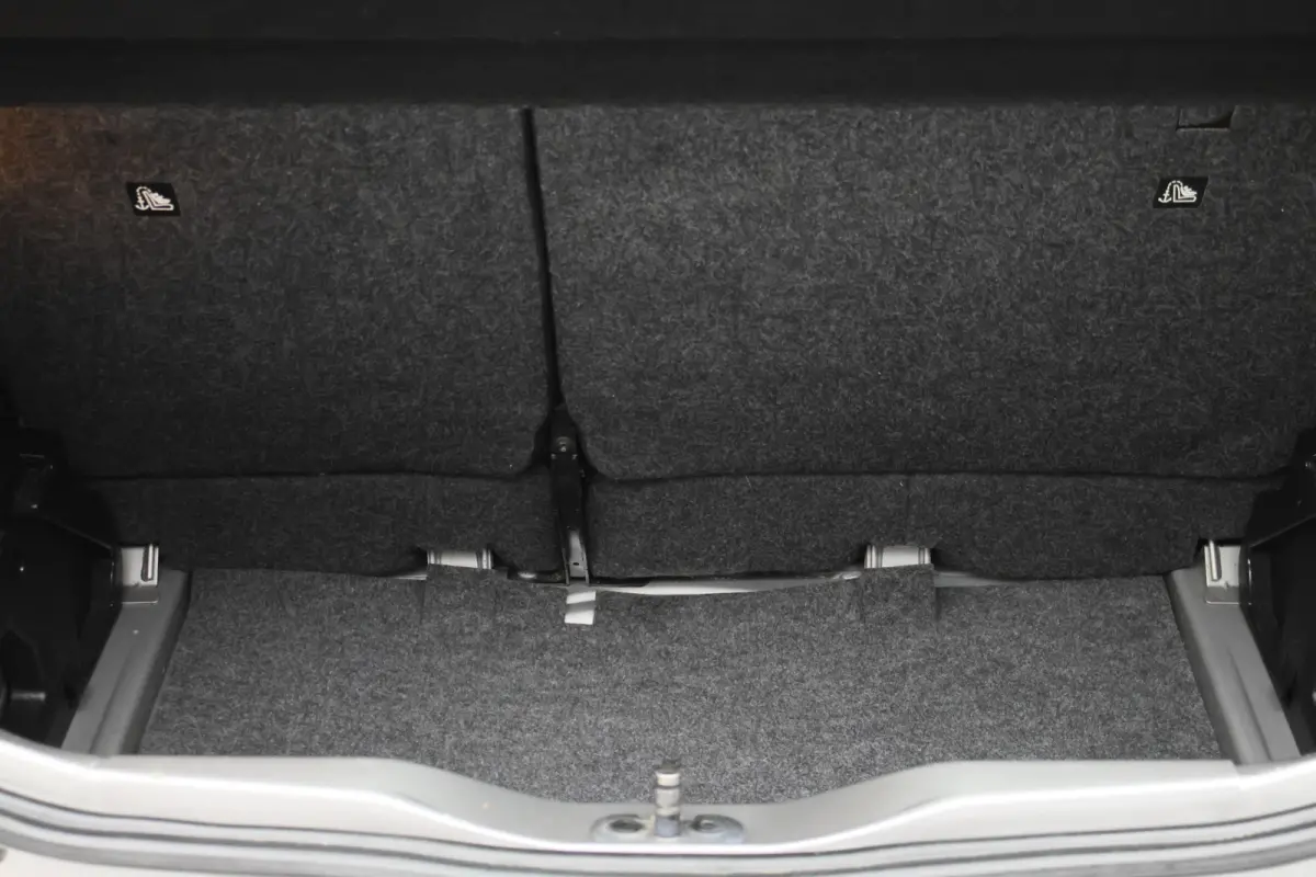 Up! 1.0 BMT high up! 5-Deurs, Leder/Stof, Airco, Cruise, Bluetooth, Radio, PDC, 15''