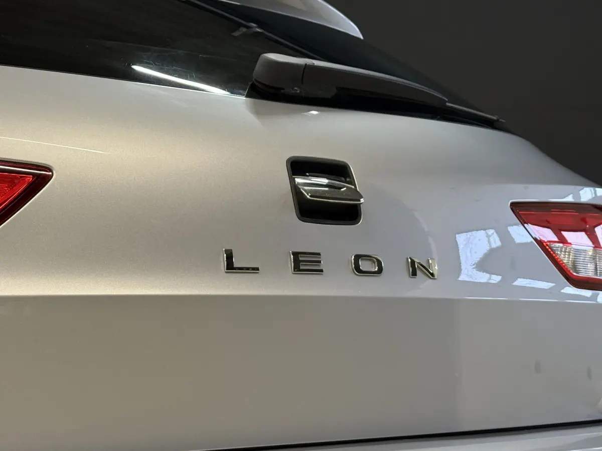 1.0 TSI Style Ultimate Edition | Camera | Draadloze lader | Apple Carplay