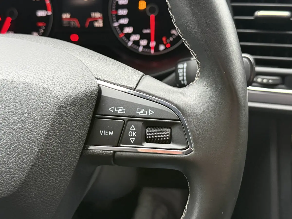 1.0 TSI Style Ultimate Edition | Camera | Draadloze lader | Apple Carplay