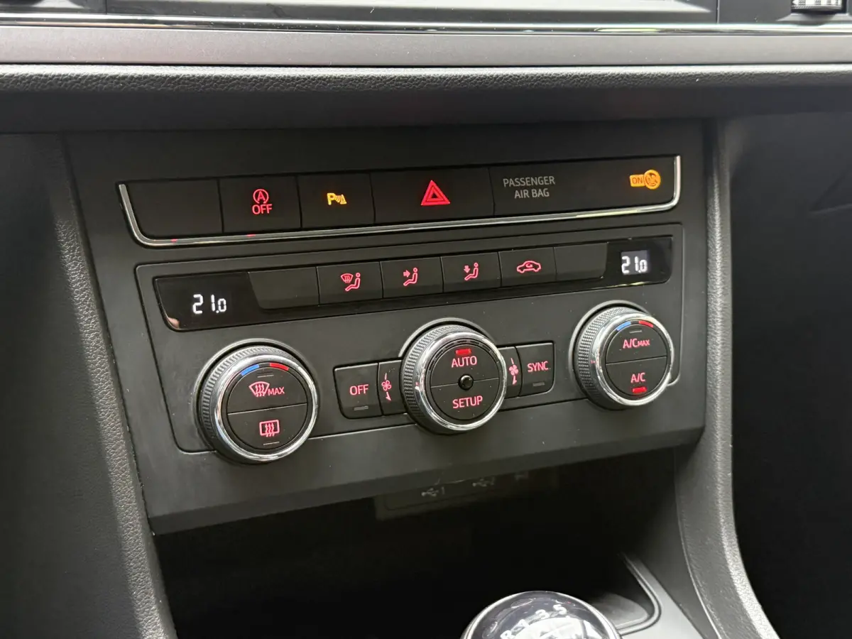 1.0 TSI Style Ultimate Edition | Camera | Draadloze lader | Apple Carplay