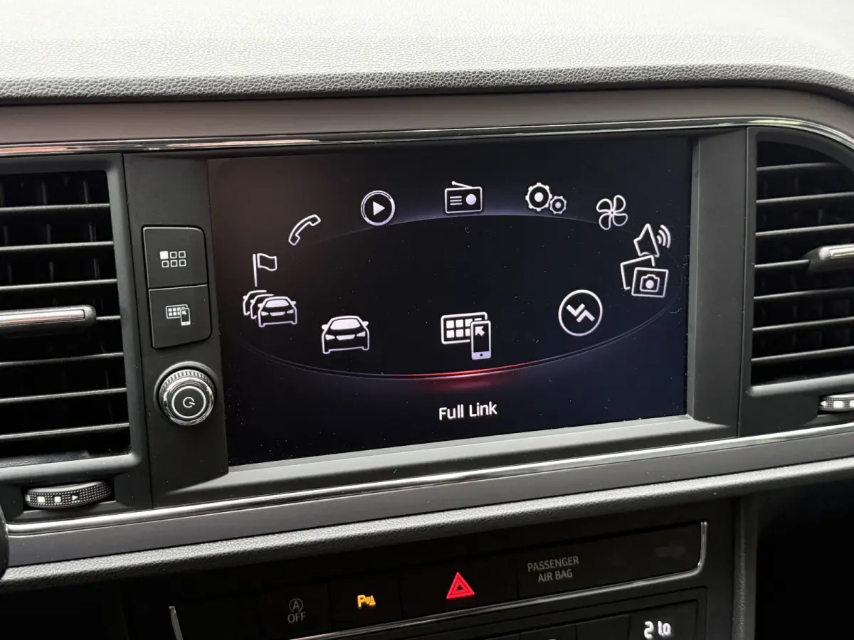 1.0 TSI Style Ultimate Edition | Camera | Draadloze lader | Apple Carplay