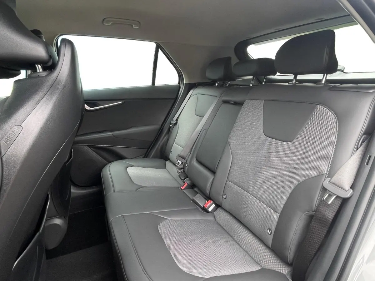 1.6 GDi Hybrid DynamicLine | Adaptive cruise control | Keyless entry | Navigatie | Climate control
