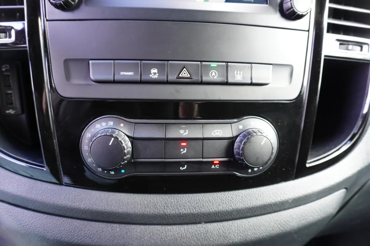 114 CDI 136pk Automaat Lang L2 Trekhaak Apple Carplay Camera Navi Stoelverwarming ACC Cruise control