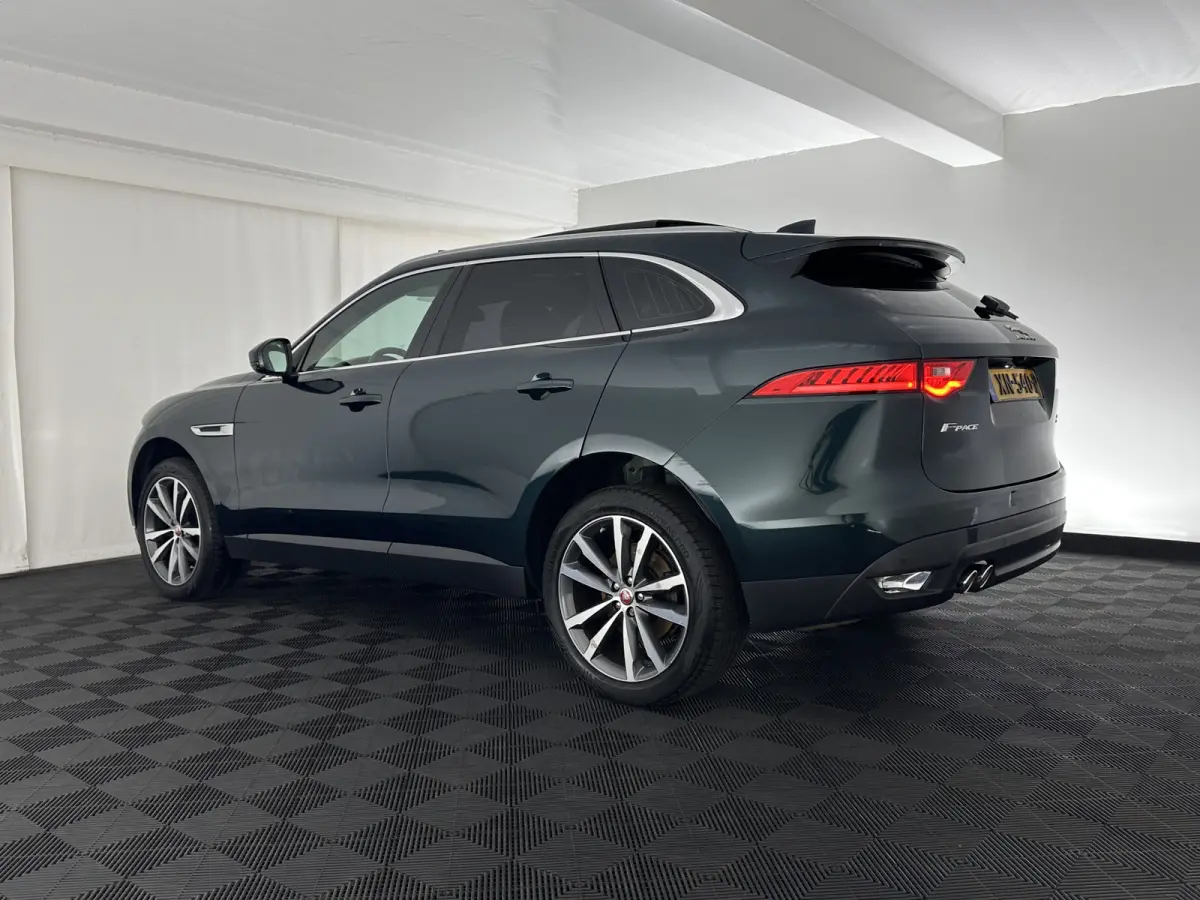 2.0 Portfolio AWD 20d Aut. *PANO | DIGI-COCKPIT | XENON | LEATHER | KEYLESS | MERIDIAN-SOUND | NAVI-FULLMAP | ECC | PDC | CRUISE | 19''ALU*