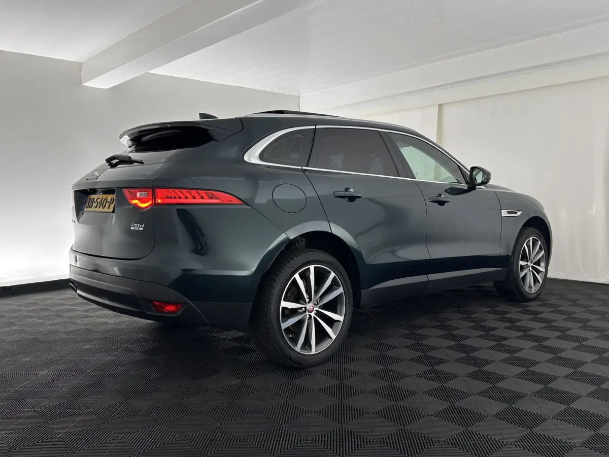 2.0 Portfolio AWD 20d Aut. *PANO | DIGI-COCKPIT | XENON | LEATHER | KEYLESS | MERIDIAN-SOUND | NAVI-FULLMAP | ECC | PDC | CRUISE | 19''ALU*