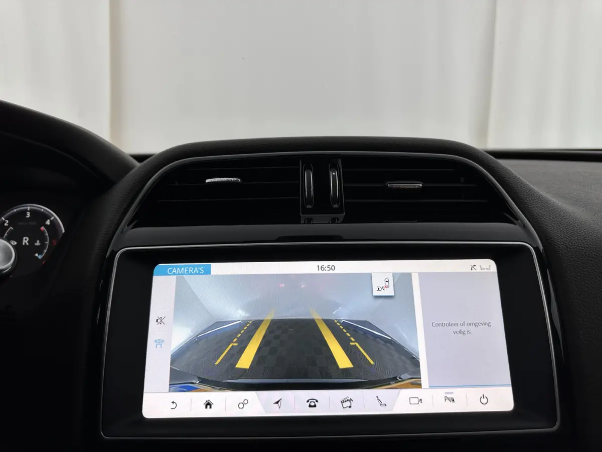 2.0 Portfolio AWD 20d Aut. *PANO | DIGI-COCKPIT | XENON | LEATHER | KEYLESS | MERIDIAN-SOUND | NAVI-FULLMAP | ECC | PDC | CRUISE | 19''ALU*