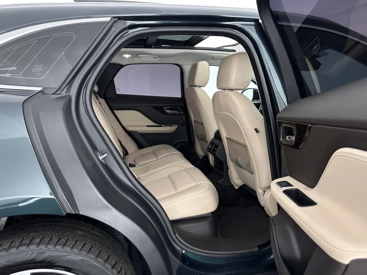 2.0 Portfolio AWD 20d Aut. *PANO | DIGI-COCKPIT | XENON | LEATHER | KEYLESS | MERIDIAN-SOUND | NAVI-FULLMAP | ECC | PDC | CRUISE | 19''ALU*