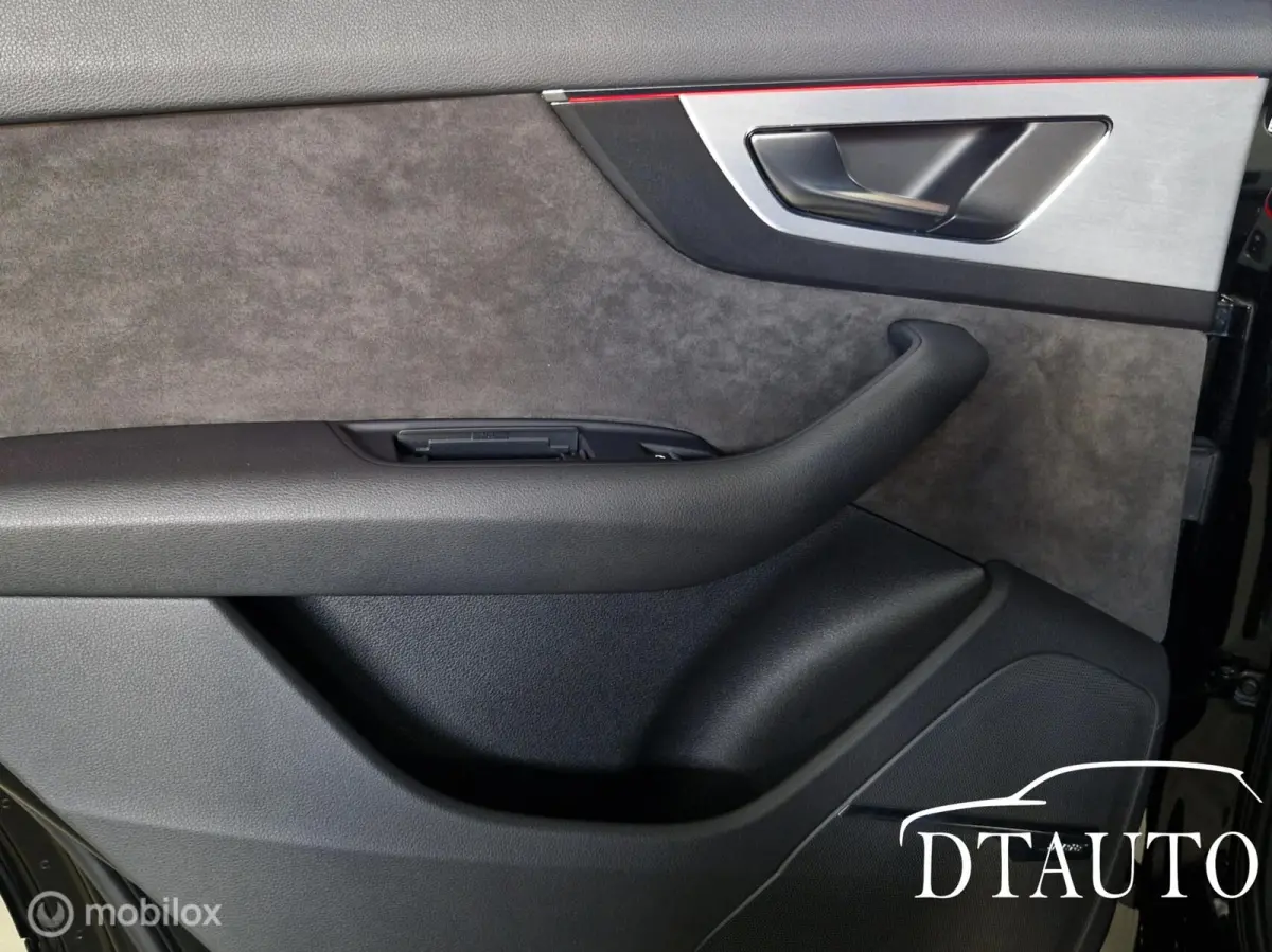 Audi SQ7 4.0 Audi SQ7 4.0 TDI Quattro Pro Line + Led Virtual Cockpit Grijs Kenteken
