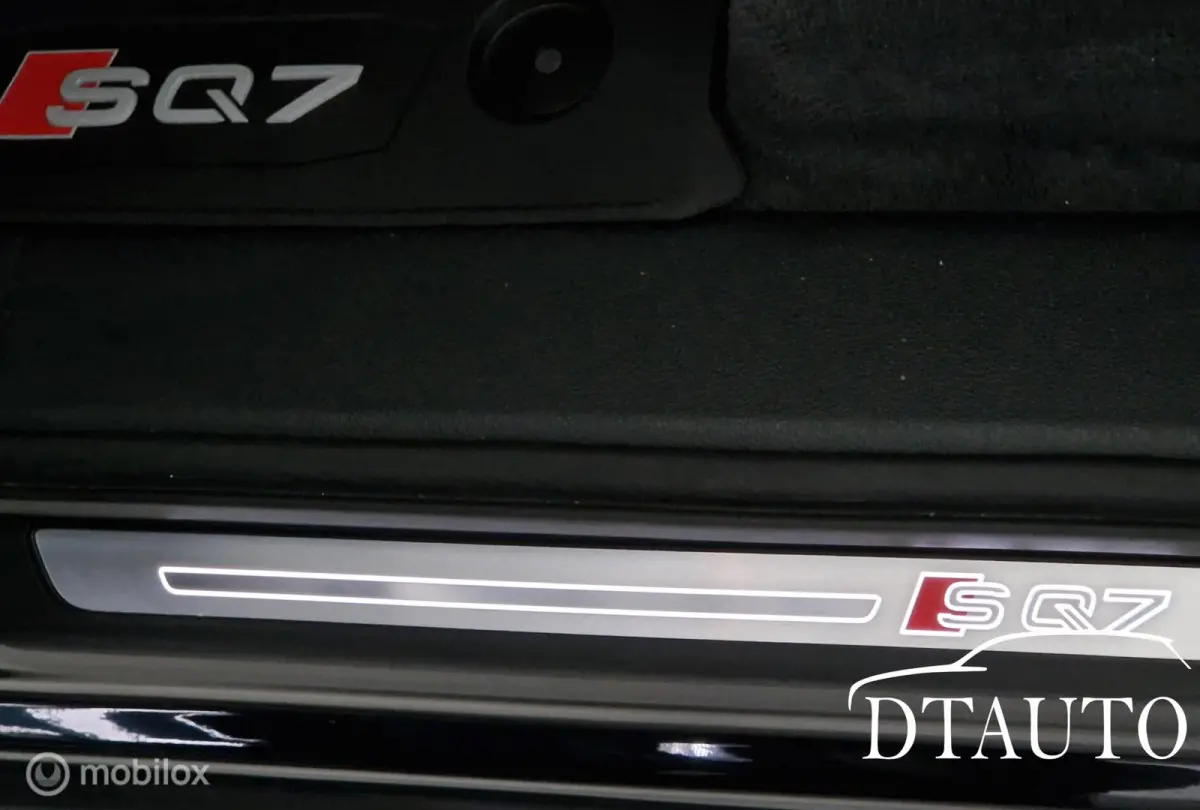 Audi SQ7 4.0 Audi SQ7 4.0 TDI Quattro Pro Line + Led Virtual Cockpit Grijs Kenteken