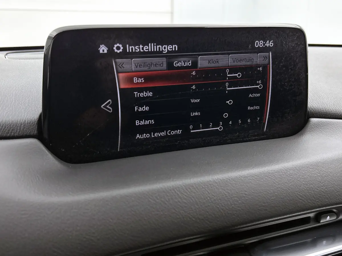 2.0 SkyActiv-G 165 TS EXPORT PRICE!/ LEES TEKST (Navi, Trekhaak, Climate Con, Cruise Con, Etc)