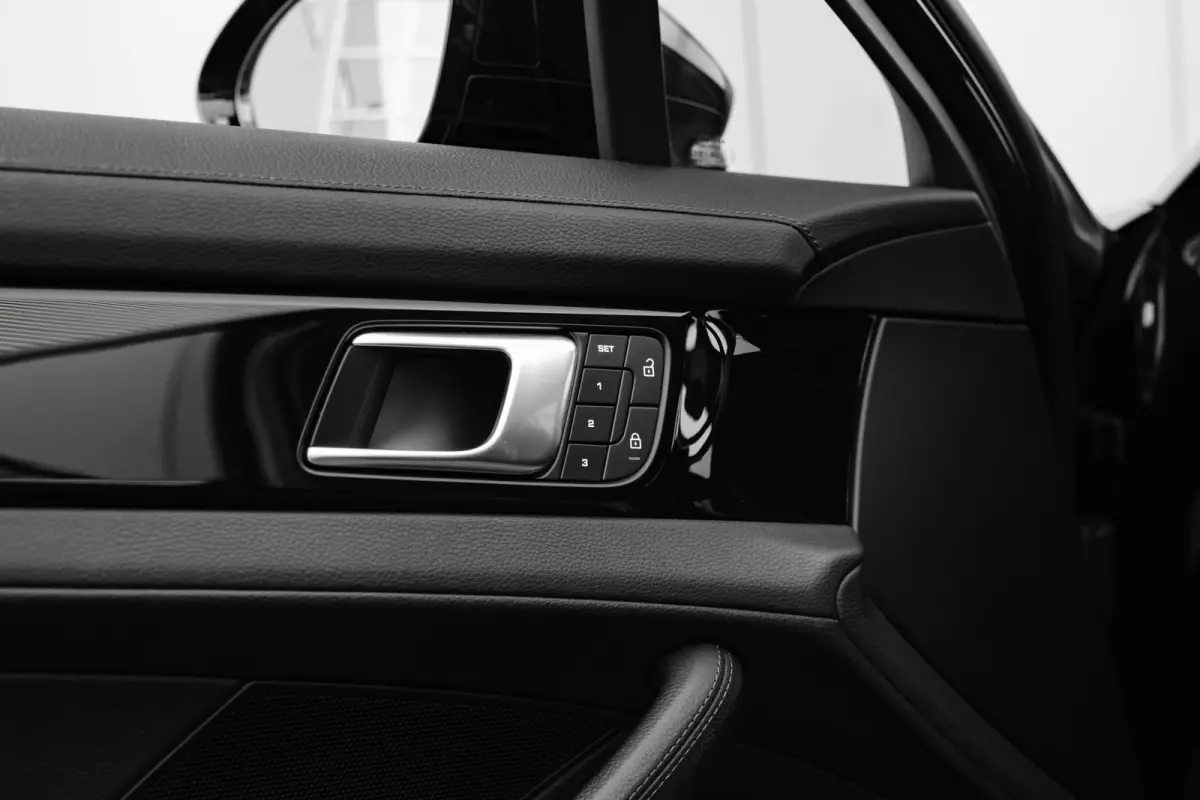 2.9 4 E-Hybrid Platinum Edition 470PK | Bose Audio | Sport Chrono | Panorama Dak | Soft Close | Matrix LED Koplampen | Luchtvering