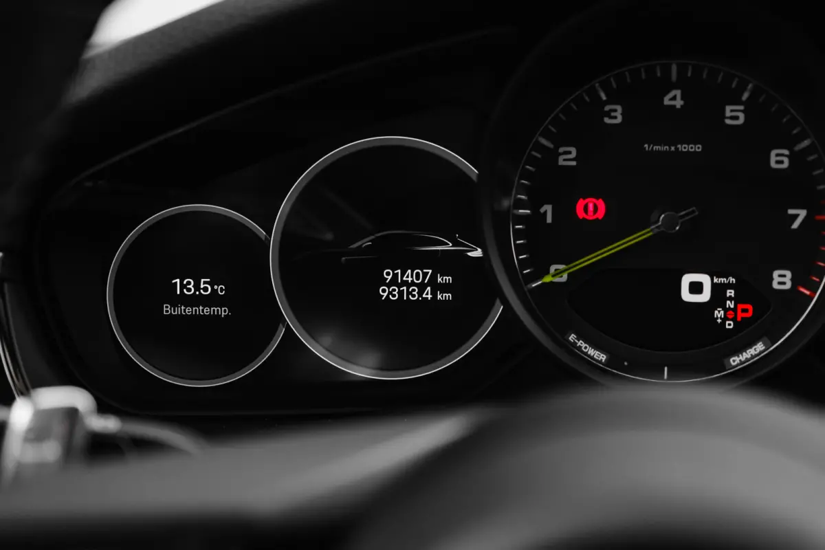 2.9 4 E-Hybrid Platinum Edition 470PK | Bose Audio | Sport Chrono | Panorama Dak | Soft Close | Matrix LED Koplampen | Luchtvering