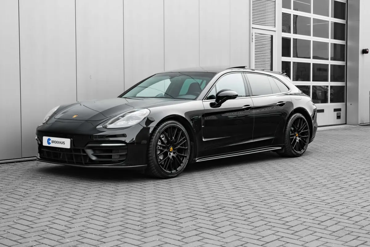 2.9 4 E-Hybrid Platinum Edition 470PK | Bose Audio | Sport Chrono | Panorama Dak | Soft Close | Matrix LED Koplampen | Luchtvering