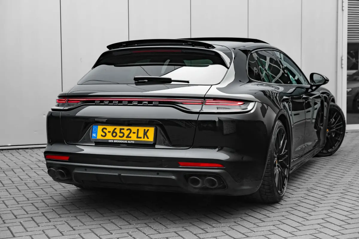 2.9 4 E-Hybrid Platinum Edition 470PK | Bose Audio | Sport Chrono | Panorama Dak | Soft Close | Matrix LED Koplampen | Luchtvering