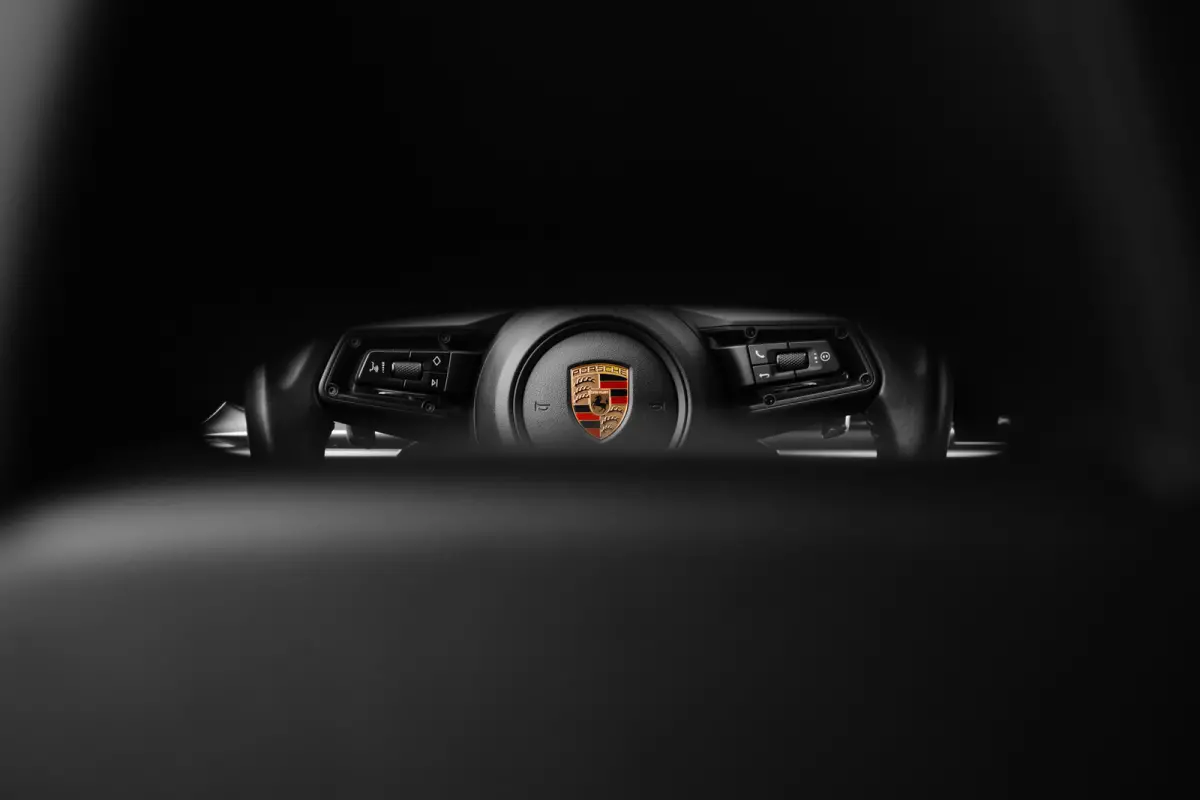 2.9 4 E-Hybrid Platinum Edition 470PK | Bose Audio | Sport Chrono | Panorama Dak | Soft Close | Matrix LED Koplampen | Luchtvering