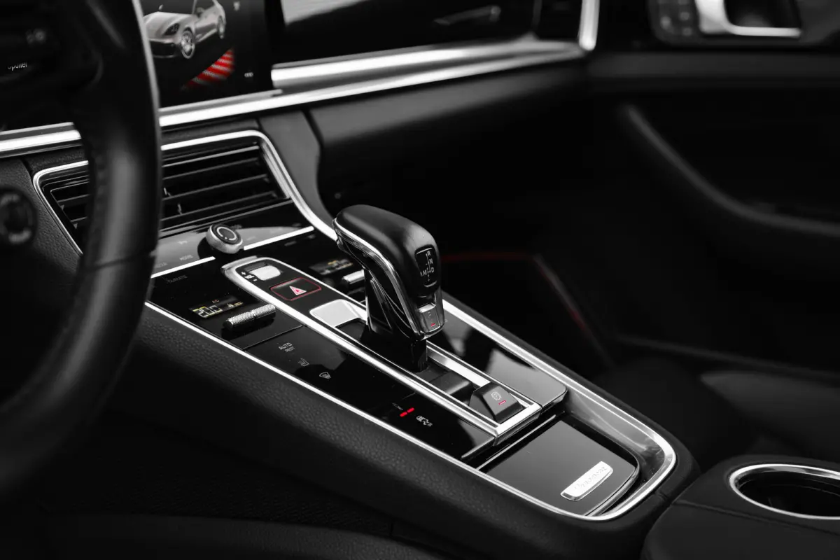 2.9 4 E-Hybrid Platinum Edition 470PK | Bose Audio | Sport Chrono | Panorama Dak | Soft Close | Matrix LED Koplampen | Luchtvering