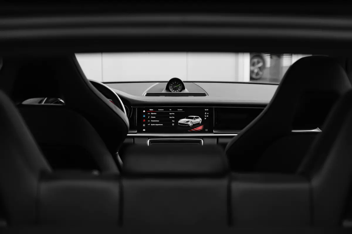 2.9 4 E-Hybrid Platinum Edition 470PK | Bose Audio | Sport Chrono | Panorama Dak | Soft Close | Matrix LED Koplampen | Luchtvering