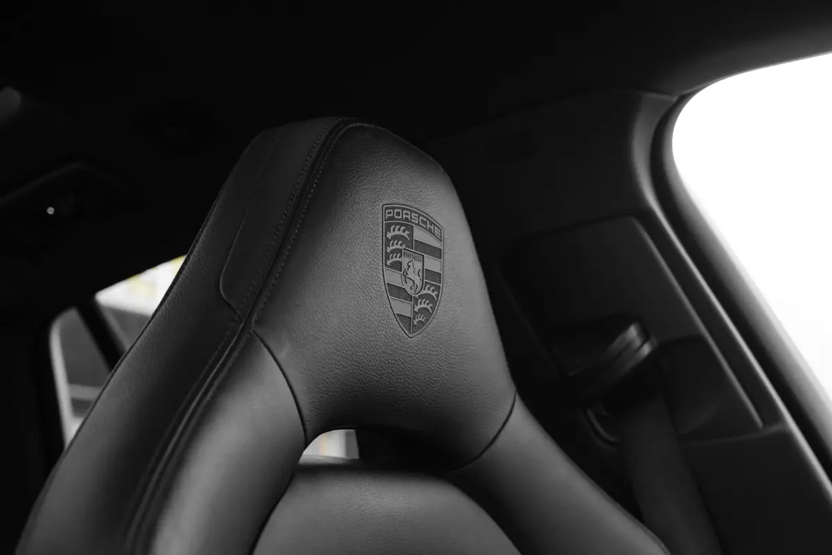 2.9 4 E-Hybrid Platinum Edition 470PK | Bose Audio | Sport Chrono | Panorama Dak | Soft Close | Matrix LED Koplampen | Luchtvering