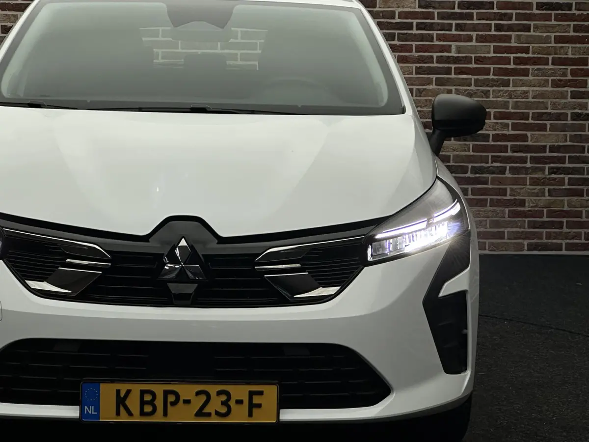 1.0 MT Pure Carplay Navi Led Airco Zuinig!