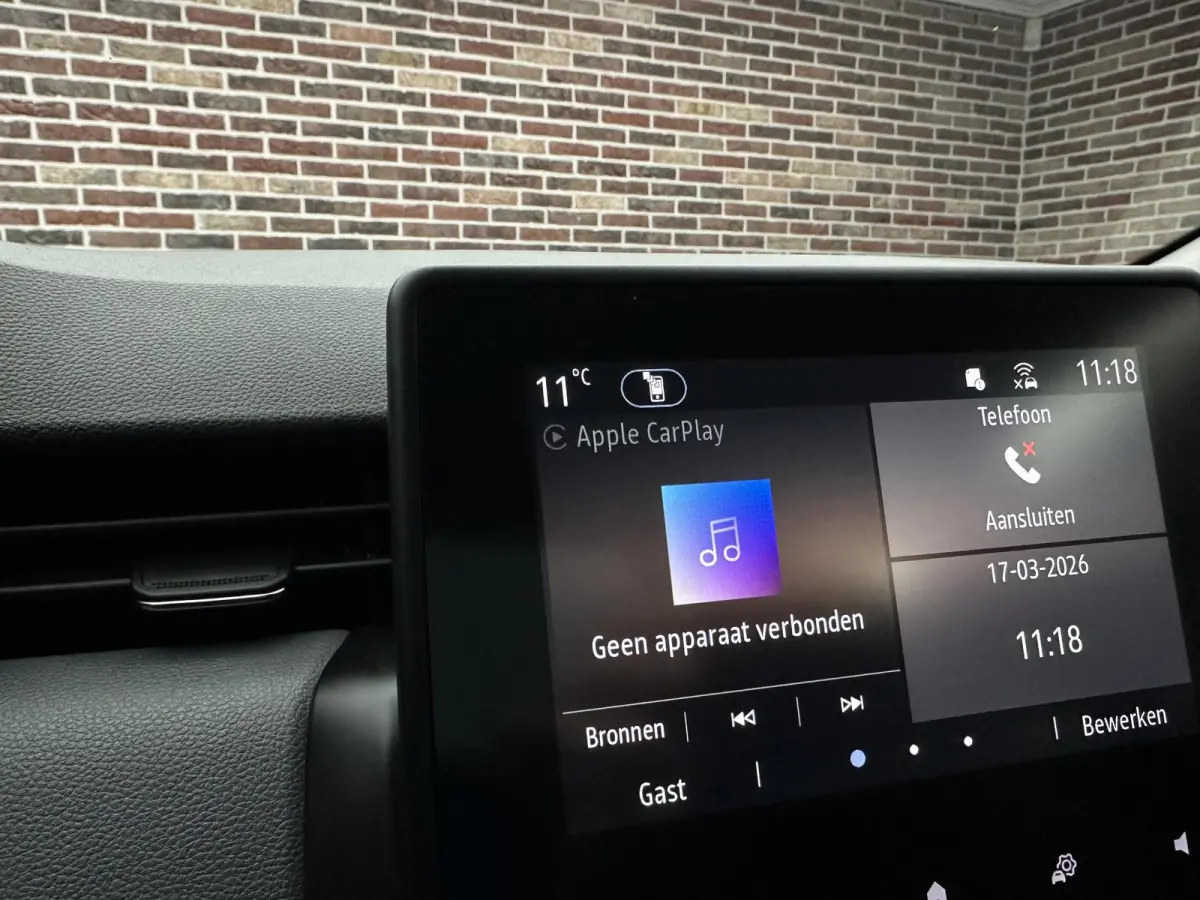 1.0 MT Pure Carplay Navi Led Airco Zuinig!