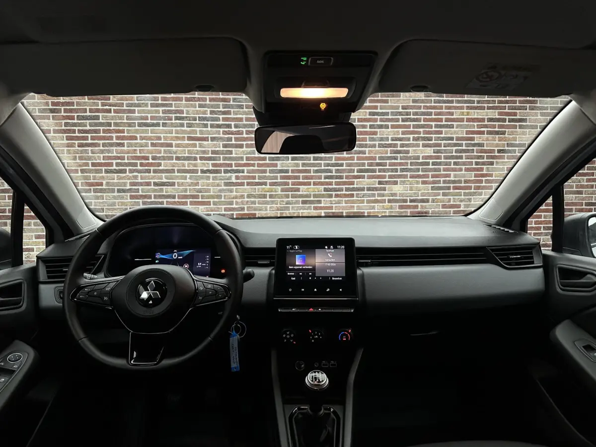 1.0 MT Pure Carplay Navi Led Airco Zuinig!