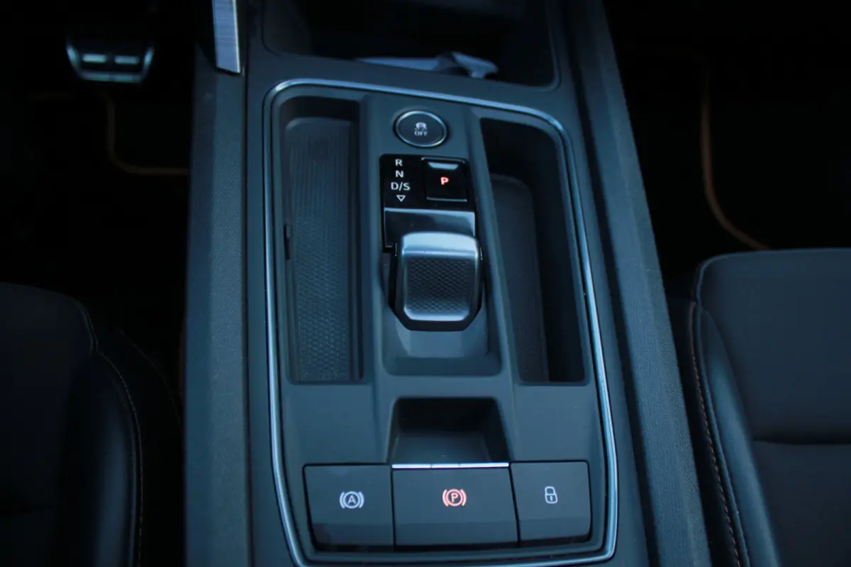 1.4 e-Hybrid VZ Copper Edition