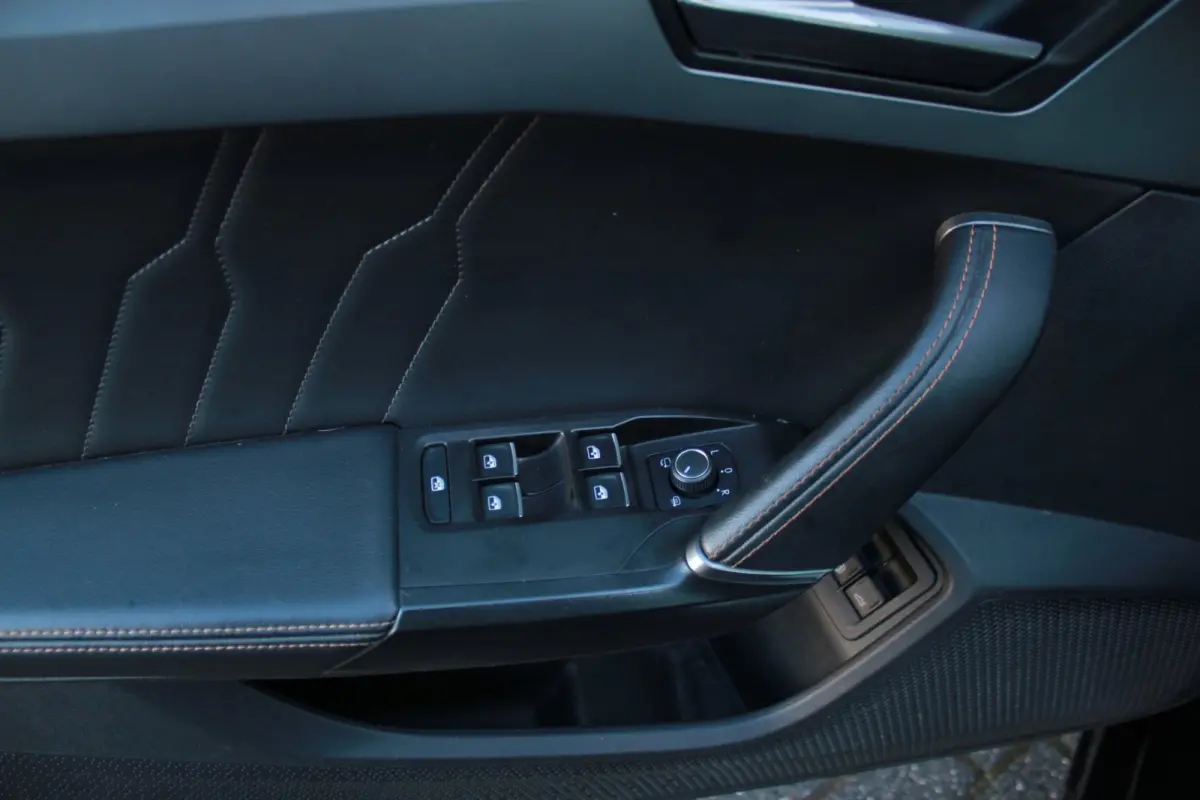 1.4 e-Hybrid VZ Copper Edition