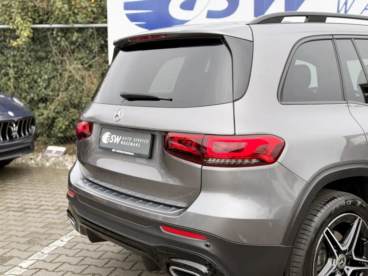 200 Business Solution AMG | Trekhaak | MultiBeam LED | Camera | DAB+ | 19 inch