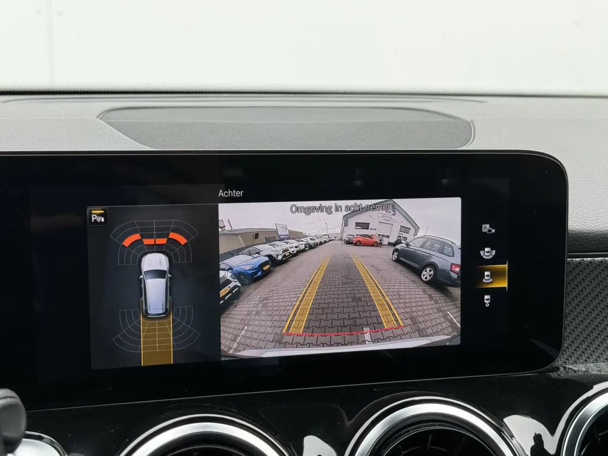 200 Business Solution AMG | Trekhaak | MultiBeam LED | Camera | DAB+ | 19 inch