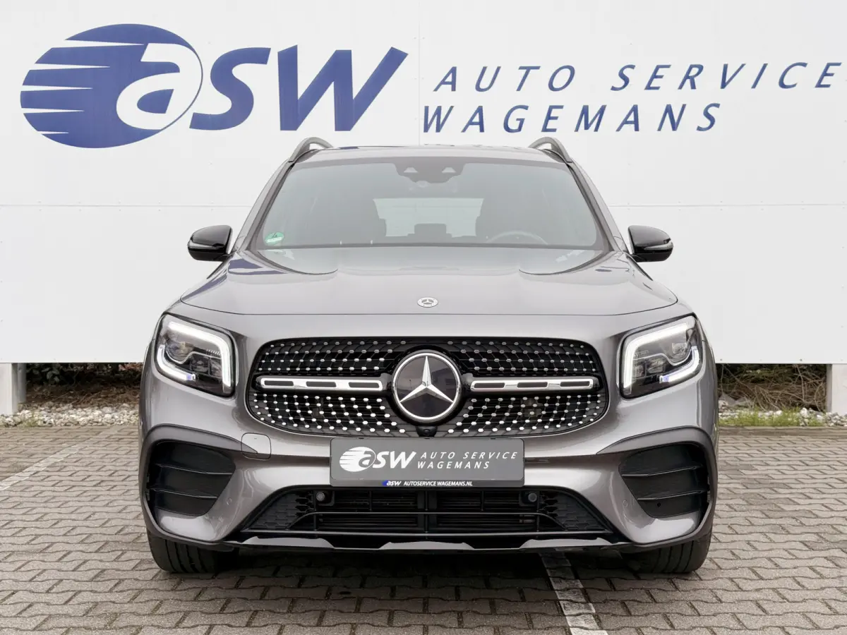 200 Business Solution AMG | Trekhaak | MultiBeam LED | Camera | DAB+ | 19 inch