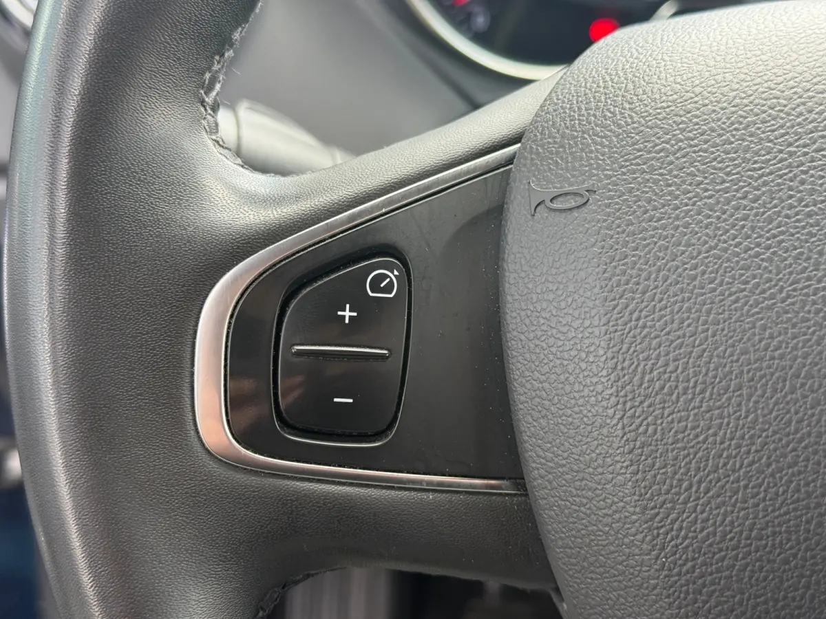 1.3 TCe Intens | Airco | Cruise | Trekhaak | Navi
