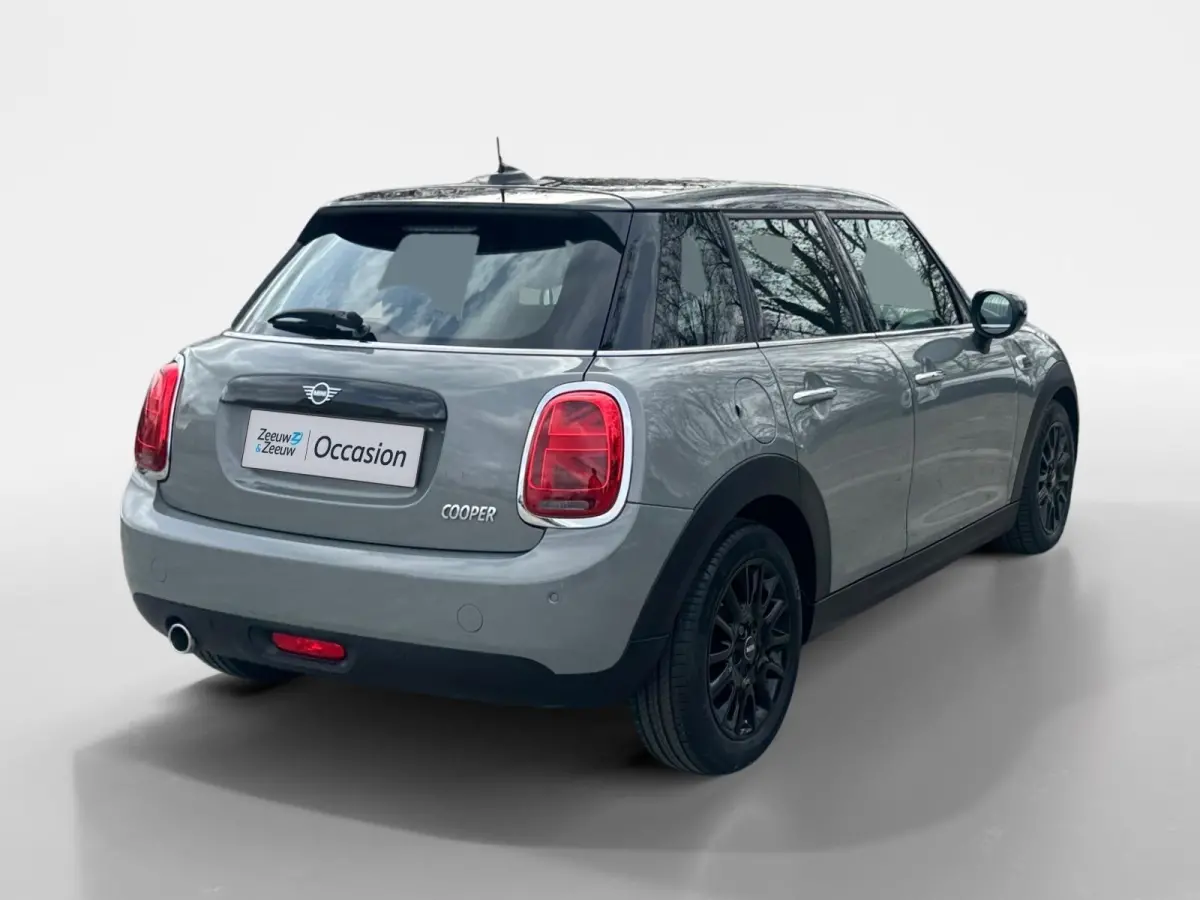 1.5 Cooper Business Edition Automaat | Navi | Clima | Cruise Control | LM Velgen | LED-Koplampen
