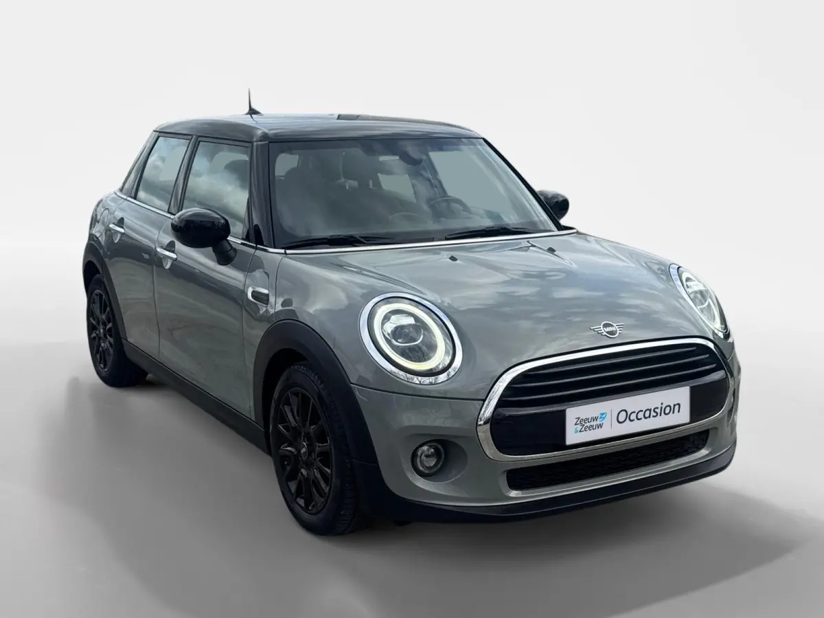 1.5 Cooper Business Edition Automaat | Navi | Clima | Cruise Control | LM Velgen | LED-Koplampen
