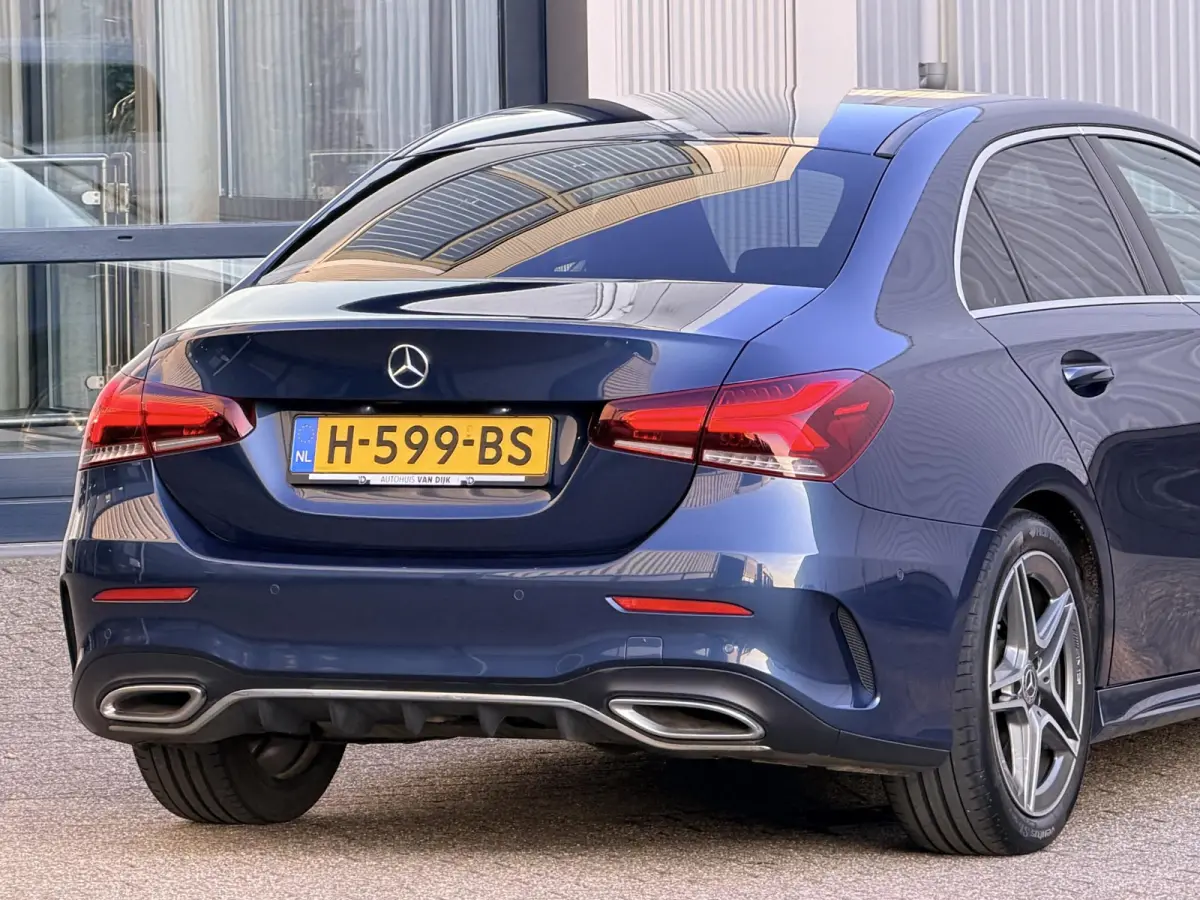 180 Business Solution AMG | Apple Carplay/Camera/18-inch/Navigatie/Trekhaak afn.