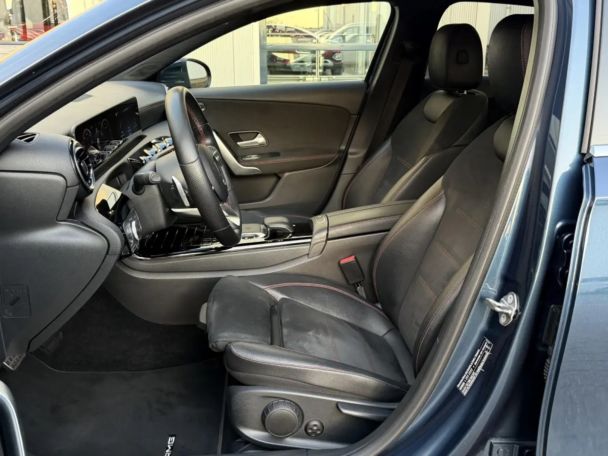 180 Business Solution AMG | Apple Carplay/Camera/18-inch/Navigatie/Trekhaak afn.