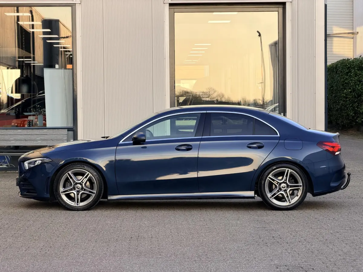 180 Business Solution AMG | Apple Carplay/Camera/18-inch/Navigatie/Trekhaak afn.