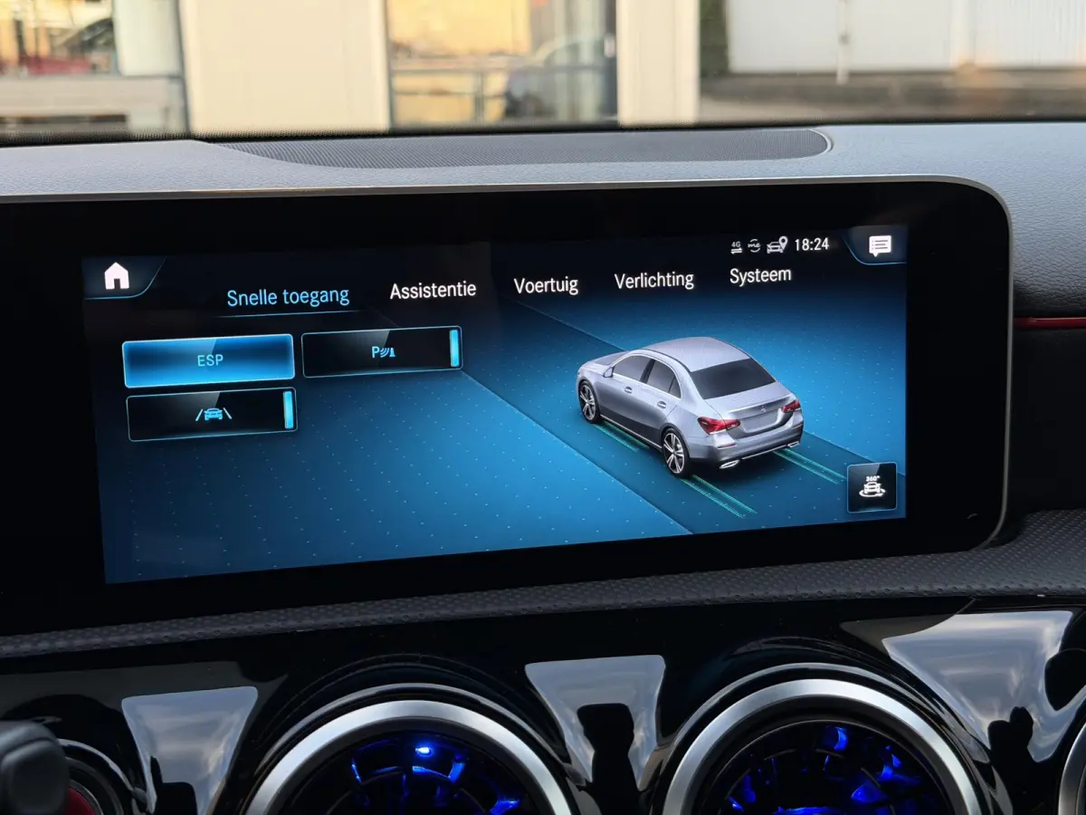180 Business Solution AMG | Apple Carplay/Camera/18-inch/Navigatie/Trekhaak afn.
