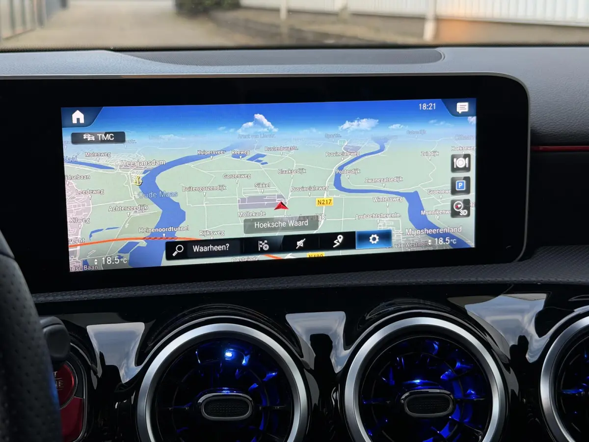 180 Business Solution AMG | Apple Carplay/Camera/18-inch/Navigatie/Trekhaak afn.