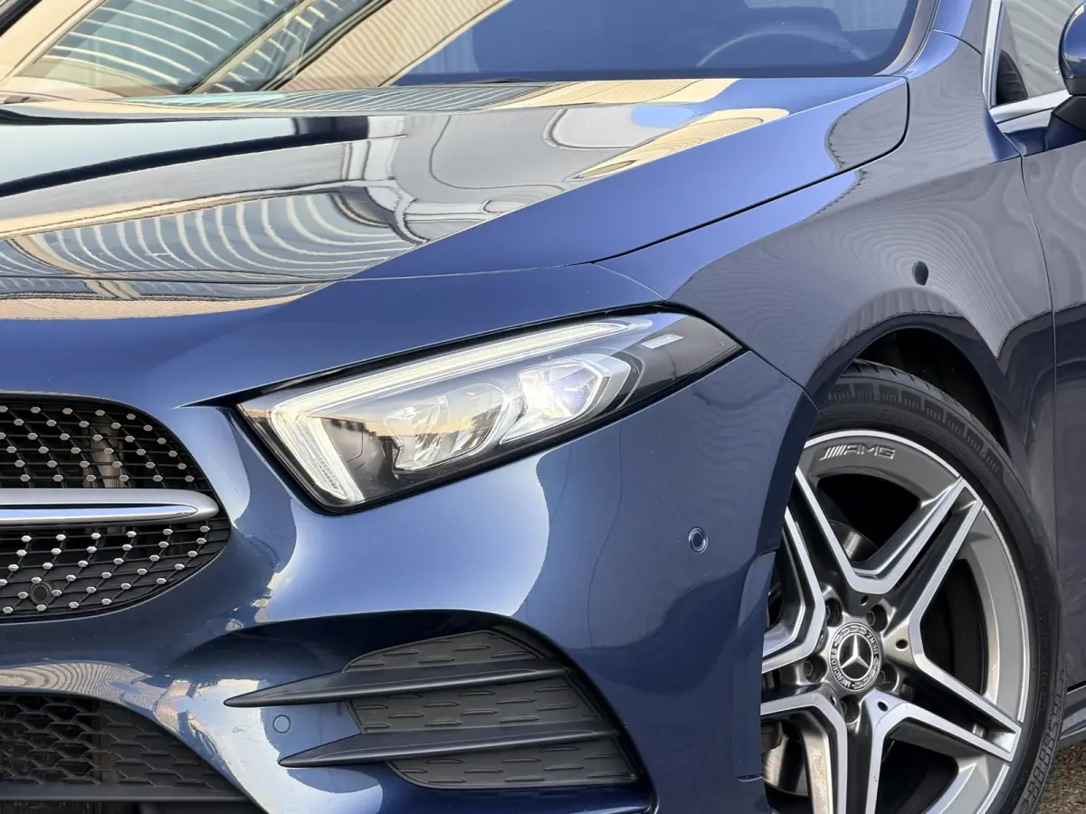180 Business Solution AMG | Apple Carplay/Camera/18-inch/Navigatie/Trekhaak afn.