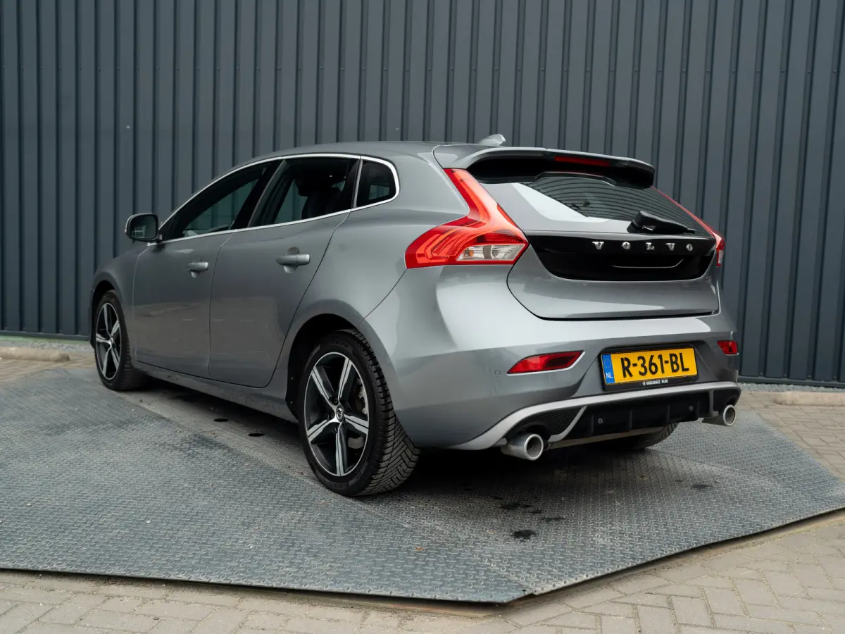 1.5 T3 R-Design | Stoelverwarming | Prijs Rijklaar!!