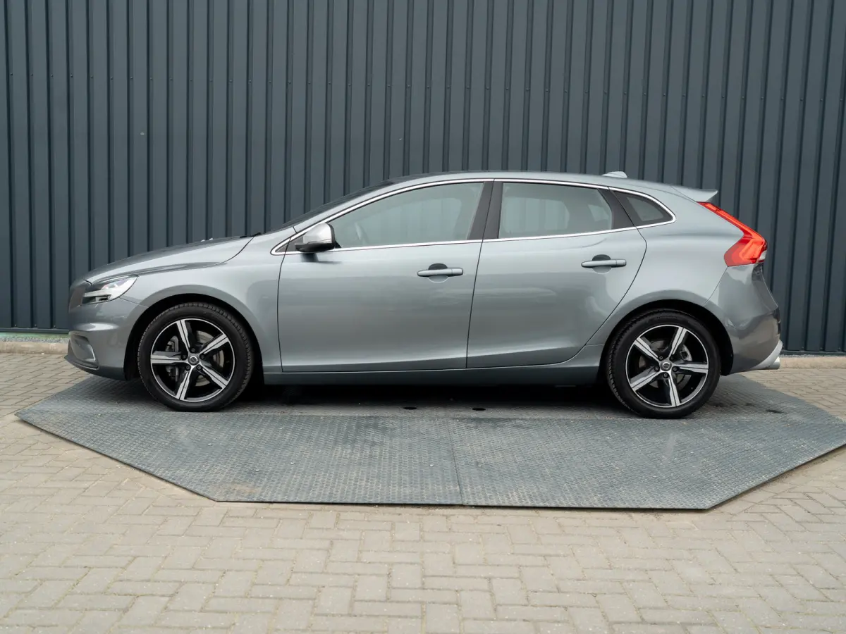 1.5 T3 R-Design | Stoelverwarming | Prijs Rijklaar!!