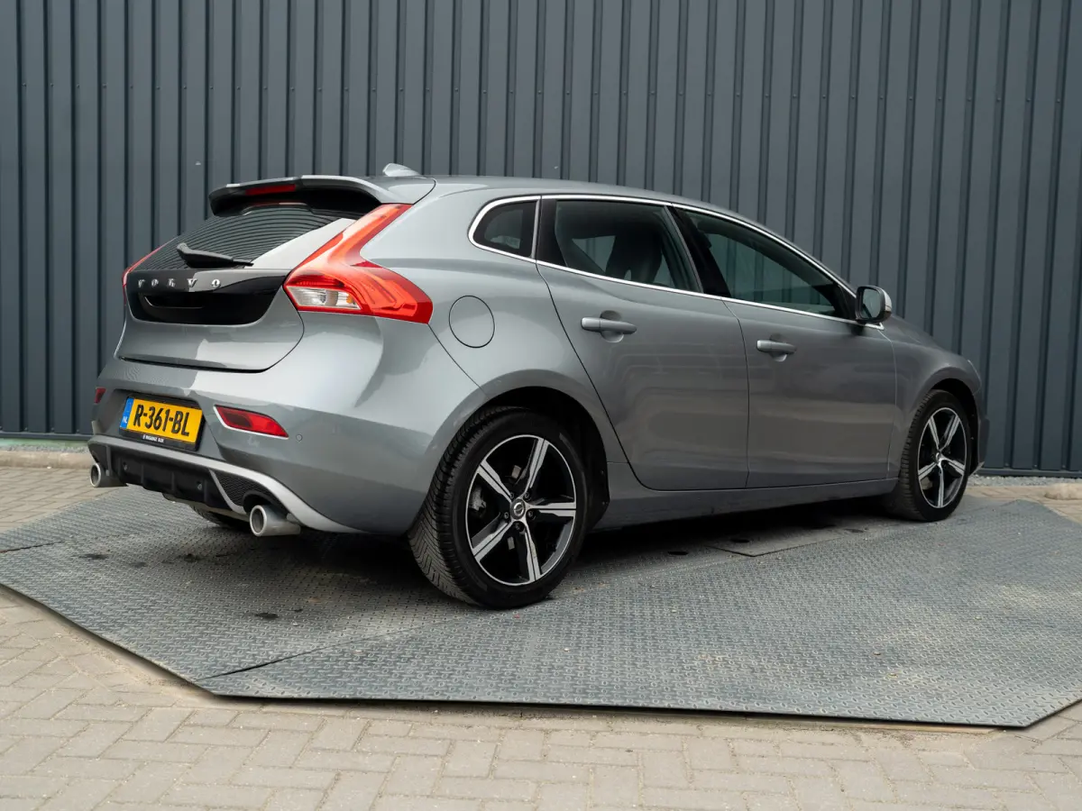 1.5 T3 R-Design | Stoelverwarming | Prijs Rijklaar!!