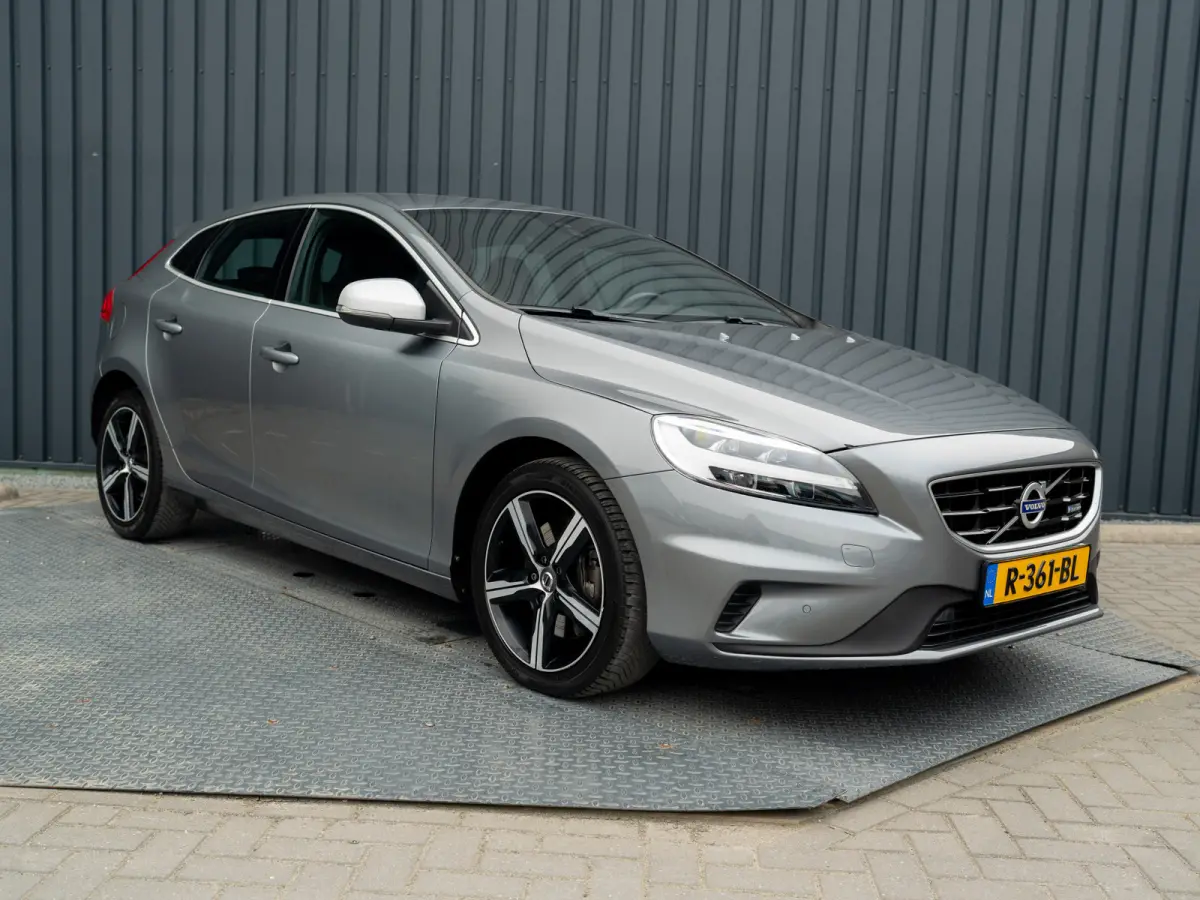 1.5 T3 R-Design | Stoelverwarming | Prijs Rijklaar!!