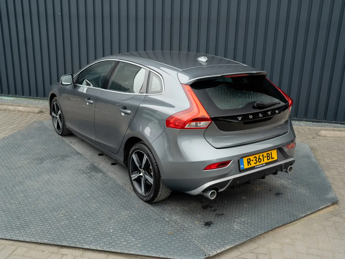 1.5 T3 R-Design | Stoelverwarming | Prijs Rijklaar!!