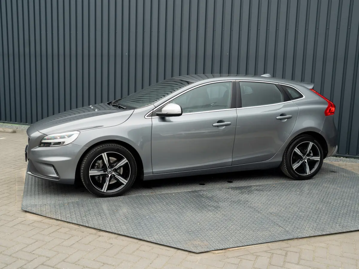 1.5 T3 R-Design | Stoelverwarming | Prijs Rijklaar!!