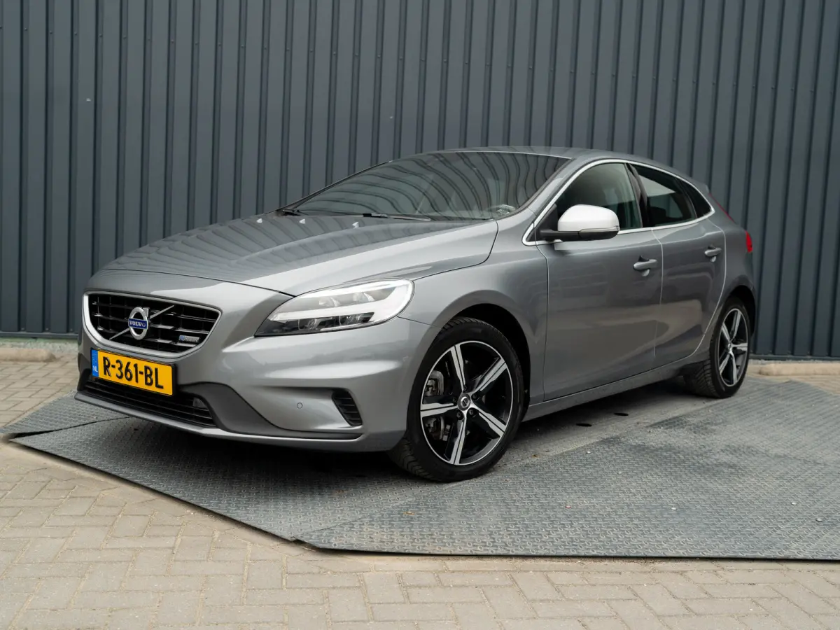 1.5 T3 R-Design | Stoelverwarming | Prijs Rijklaar!!