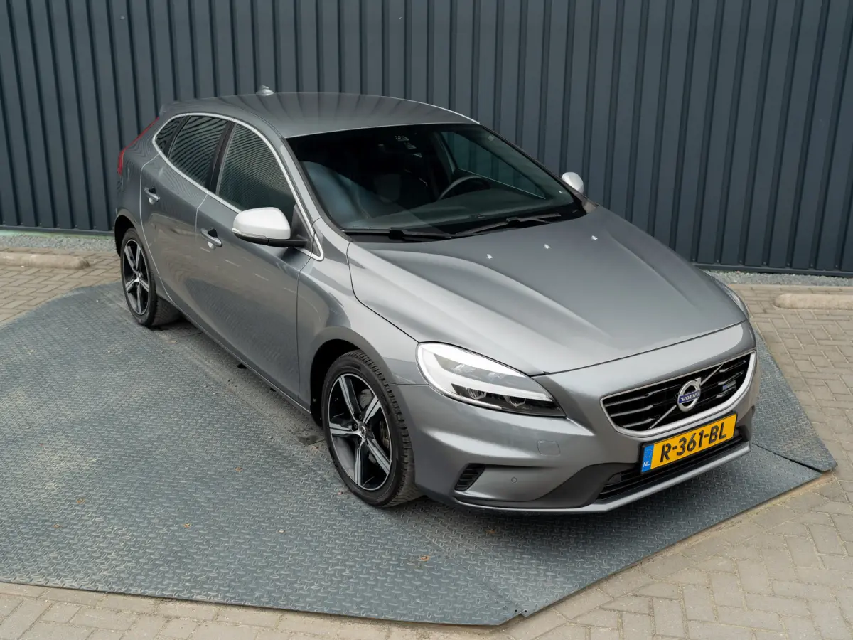 1.5 T3 R-Design | Stoelverwarming | Prijs Rijklaar!!