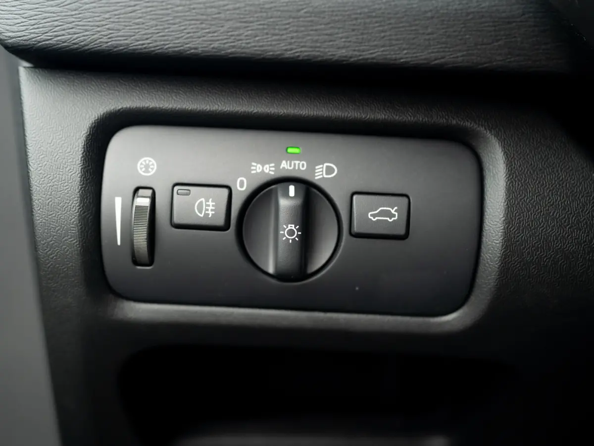 1.5 T3 R-Design | Stoelverwarming | Prijs Rijklaar!!