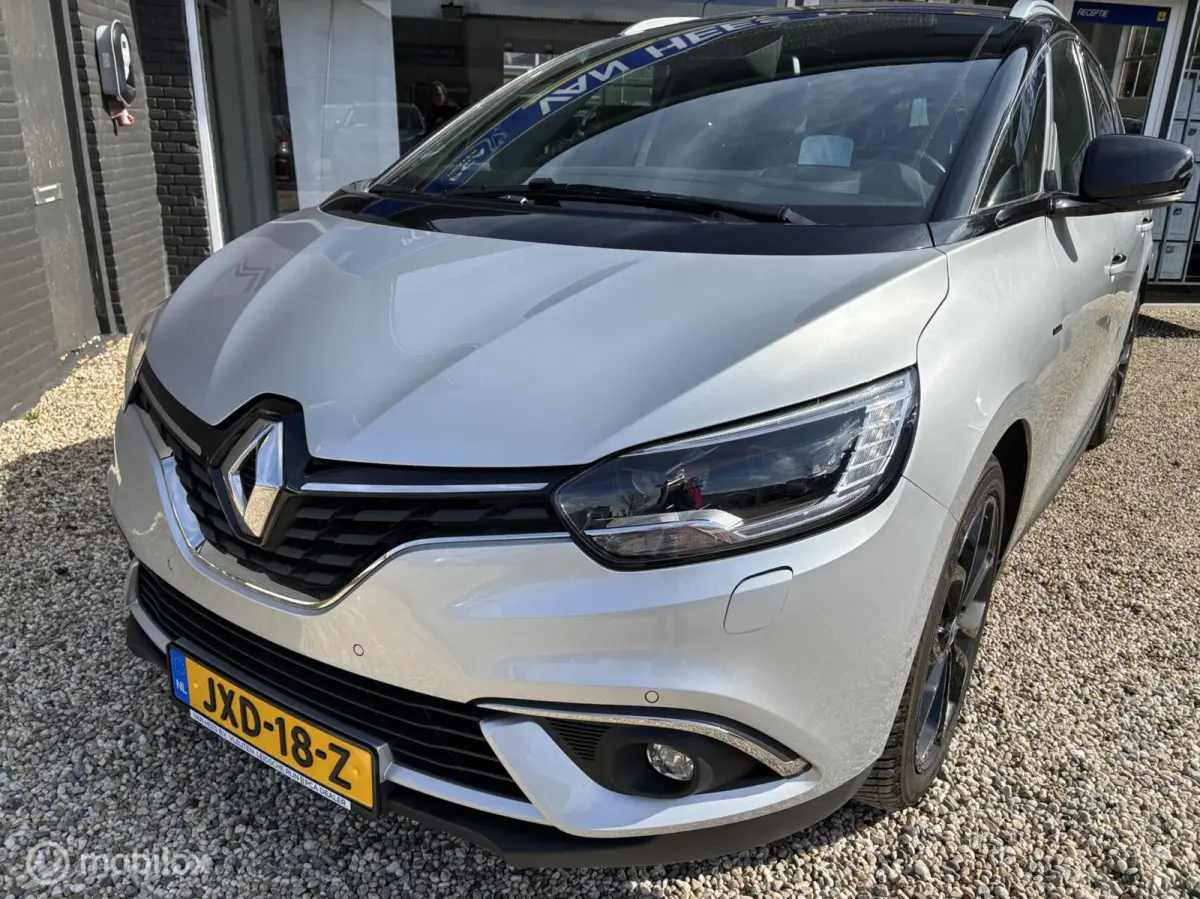 1.3 TCe 160pk Bose black edition navigatie head up panodak automaatLimited