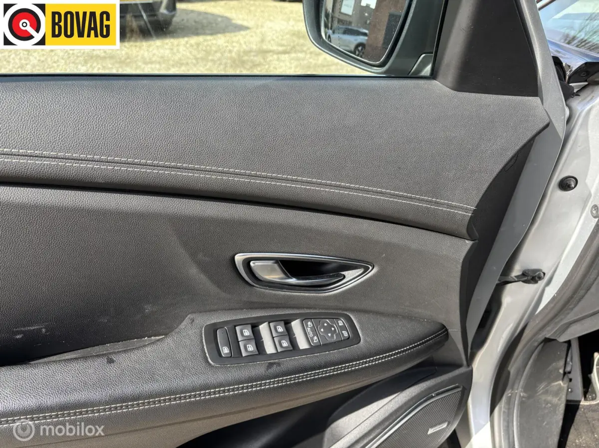 1.3 TCe 160pk Bose black edition navigatie head up panodak automaatLimited